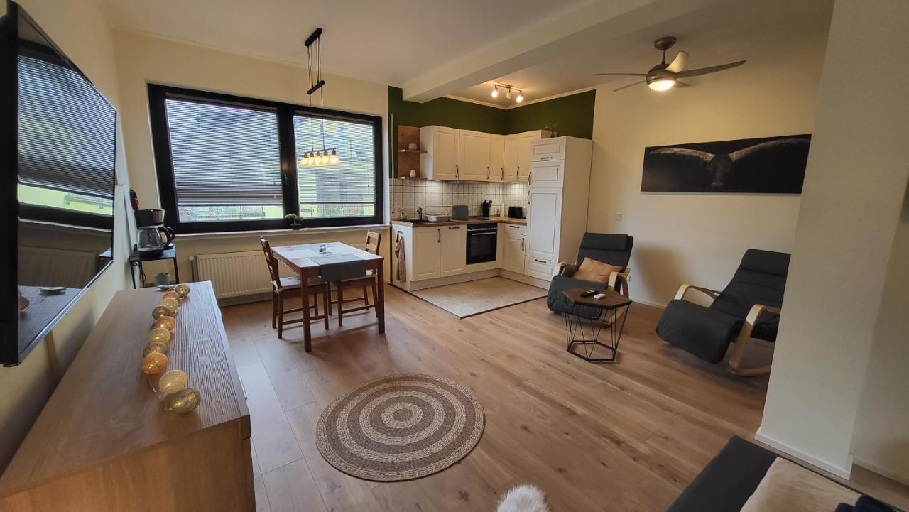 Ferienwohnung An Der Mosel Konz Ngoại thất bức ảnh